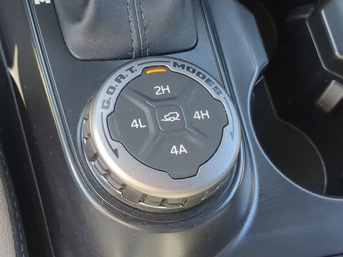 Used 2024 Ford Bronco Wildtrak image 54