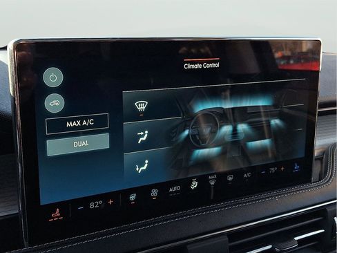 Used 2024 Lincoln Corsair AWD w/ Equipment Group 101A image 16