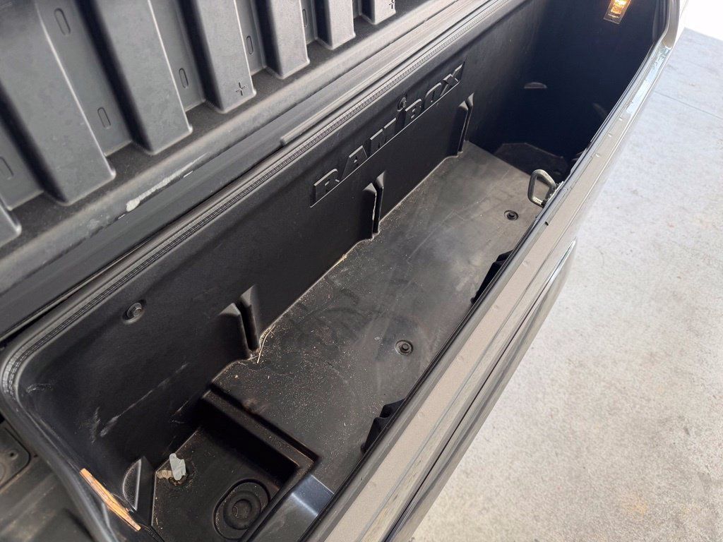 Used 2019 RAM 1500 Laramie w/ Convenience Group AWD/4WD image 21