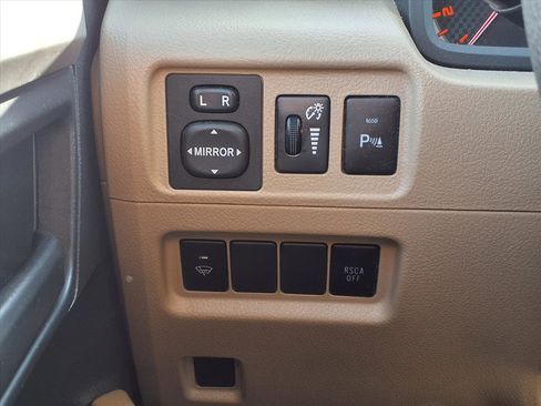 Used 2013 Toyota 4Runner SR5 image 14