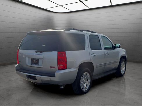 Used 2012 GMC Yukon SLT w/ Regional Value Package image 28