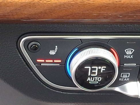 Certified 2023 Audi Q5 2.0T Premium Plus w/ Premium Plus Package image 19