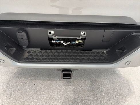 New 2026 Chevrolet Colorado LT w/ Advanced Trailering Package AWD/4WD image 9