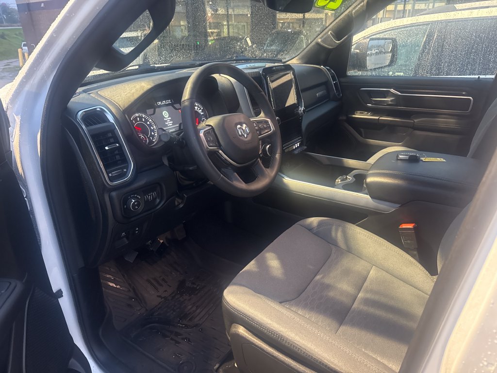 Used 2025 RAM 1500 Big Horn AWD/4WD image 2