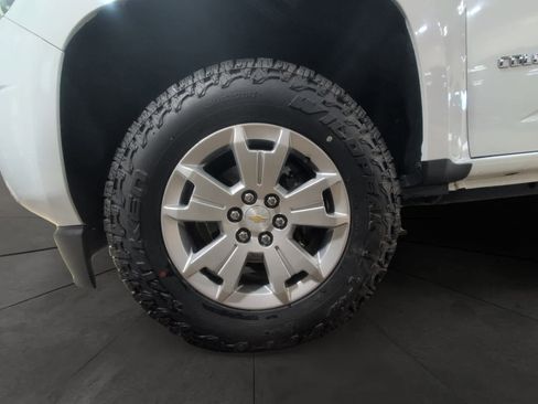 Used 2020 Chevrolet Colorado LT image 14