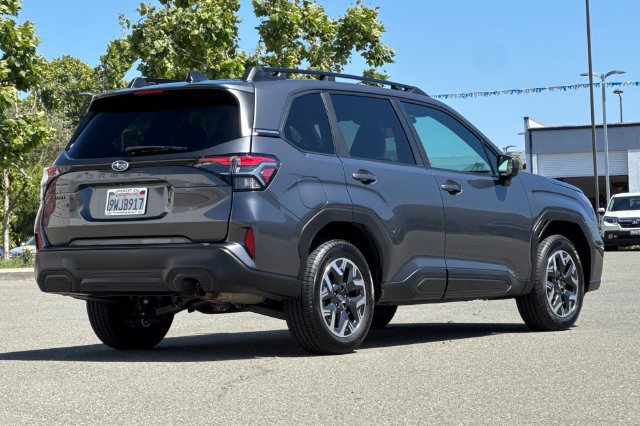 New 2026 Subaru Forester Premium AWD/4WD image 4