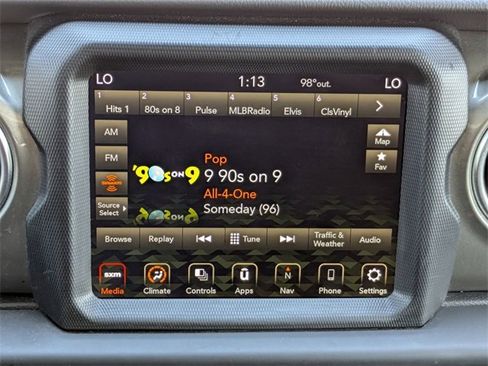 Used 2023 Jeep Gladiator Overland image 19