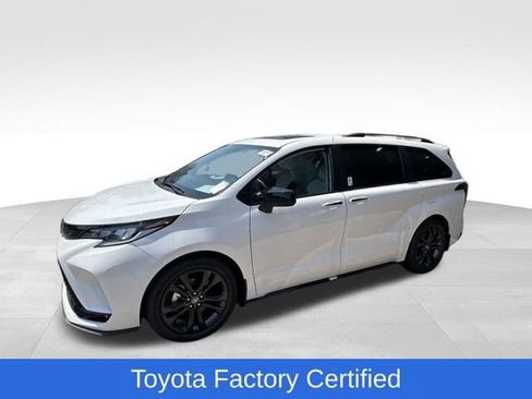 Certified 2026 Toyota Sienna XSE FWD image 1