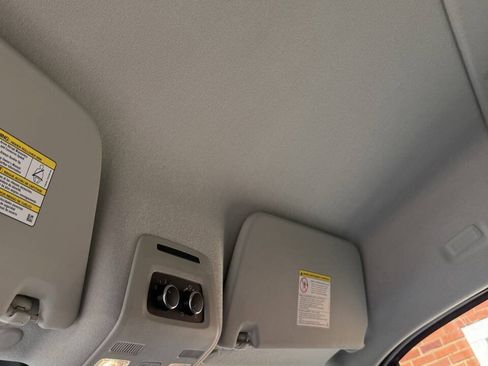 Used 2025 Ford Transit 350 XLT RWD image 12