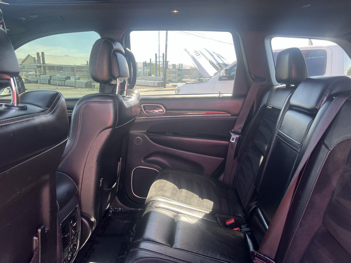 Used 2017 Jeep Grand Cherokee SRT AWD/4WD image 8