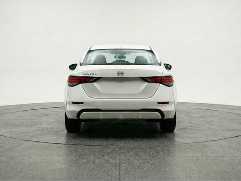 Used 2025 Nissan Sentra SV image 7