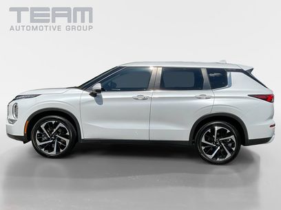 Used 2023 Mitsubishi Outlander SE