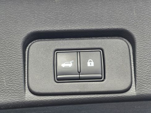 Used 2023 Nissan Rogue SV w/ SV Premium B Package AWD/4WD image 34