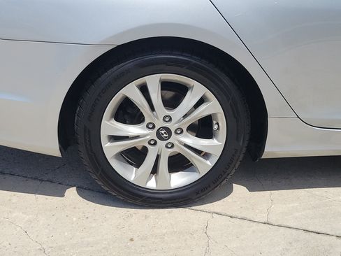 Used 2013 Hyundai Sonata Limited FWD image 5