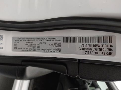 Used 2021 Jeep Grand Cherokee Laredo X image 33