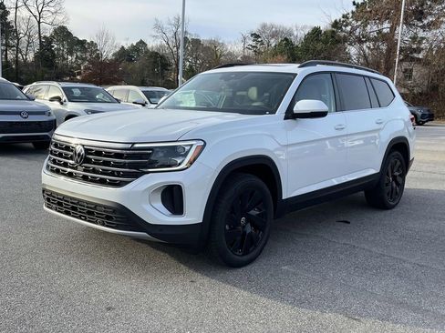 New 2026 Volkswagen Atlas SE FWD image 7