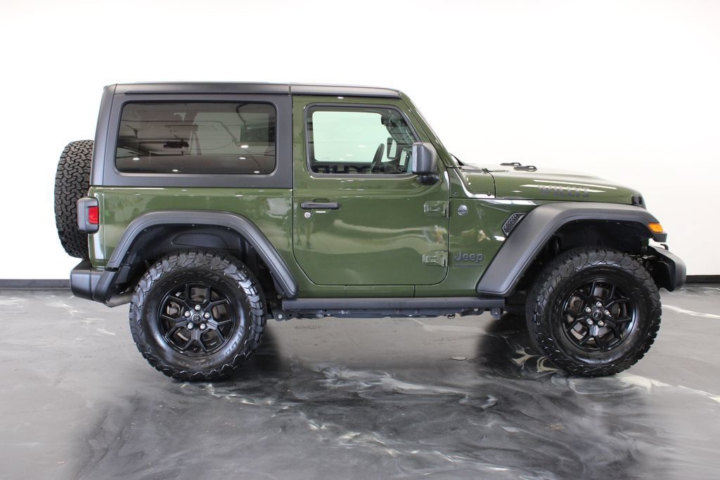Used 2024 Jeep Wrangler Sport AWD/4WD image 7