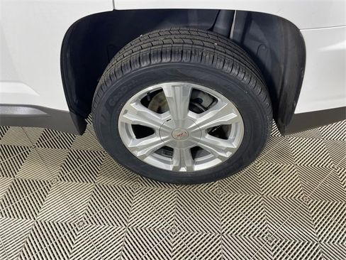 Used 2017 GMC Terrain SLT image 20