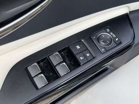 Used 2024 Lexus ES 300h w/ Technology Package FWD image 22