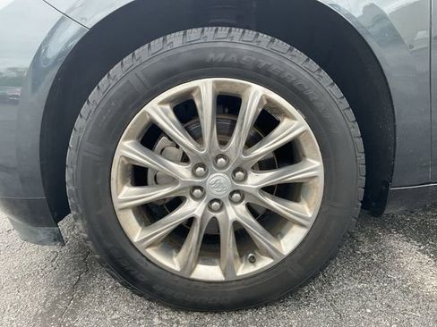 Used 2019 Buick Enclave Essence w/ Trailering Package, 5000 lbs. AWD/4WD image 9