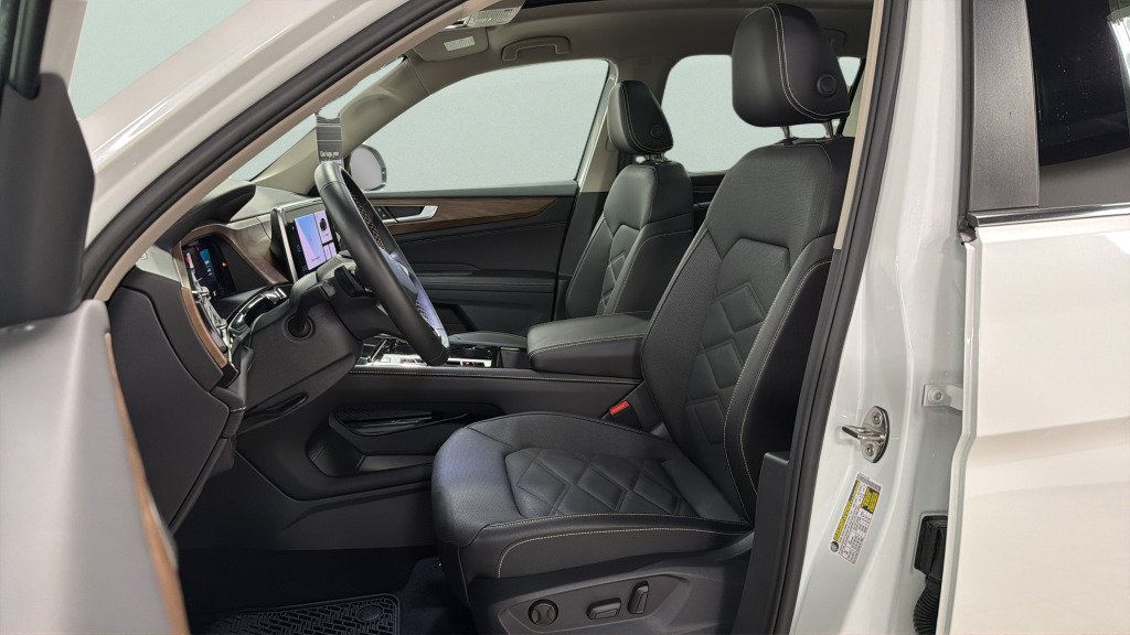 Certified 2026 Volkswagen Atlas SE AWD/4WD image 17