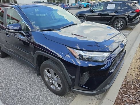 Used 2024 Toyota RAV4 XLE w/ Convenience Package FWD image 3