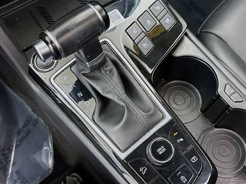 Used 2023 Kia Sportage SX image 17