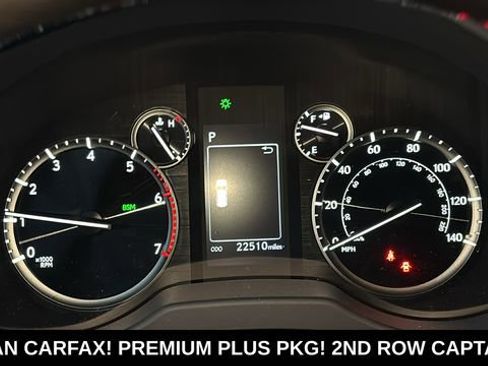 Used 2023 Lexus GX 460 Premium w/ Accessory Package AWD/4WD image 17
