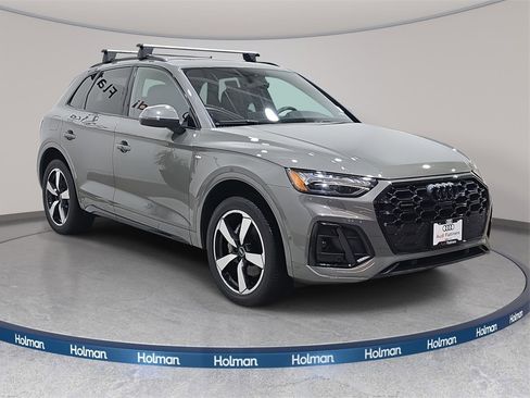 Used 2023 Audi Q5 2.0T Prestige w/ Prestige Package image 4