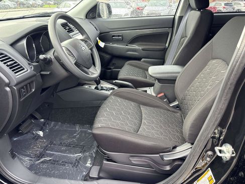 New 2025 Mitsubishi Outlander Sport ES image 5