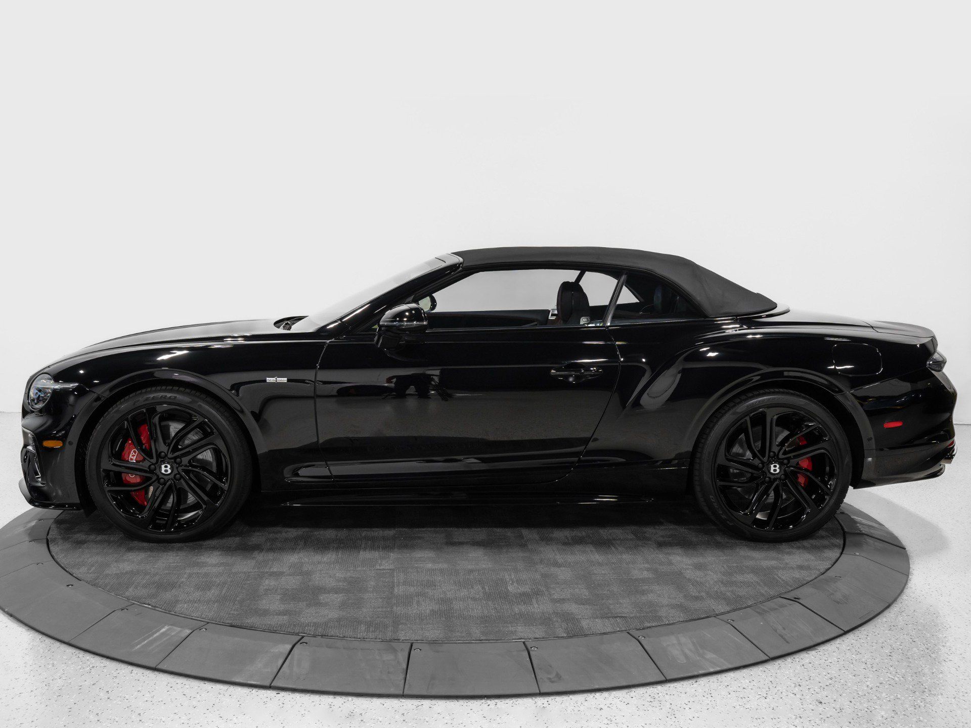 Used 2025 Bentley Continental GT Speed AWD/4WD image 16
