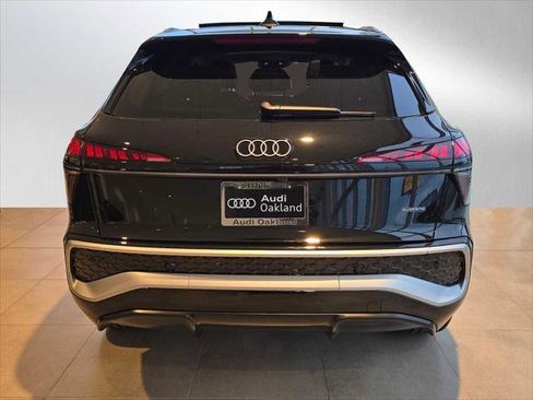 New 2026 Audi Q3 quattro 2.0T image 3