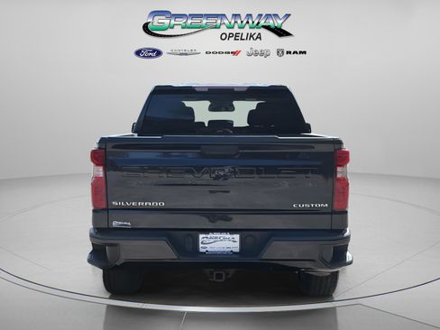 Used 2022 Chevrolet Silverado 1500 Custom image 6