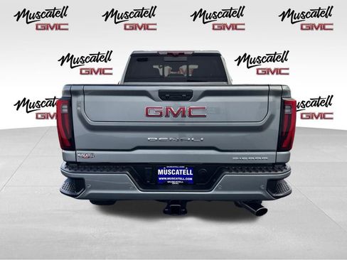 Used 2024 GMC Sierra 3500 Denali w/ Technology Package image 7