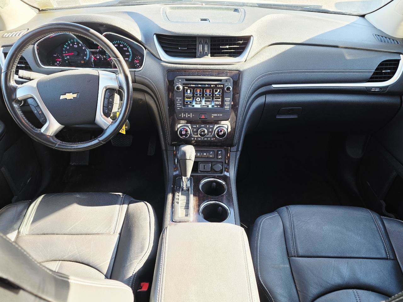 Used 2017 Chevrolet Traverse LT FWD image 24