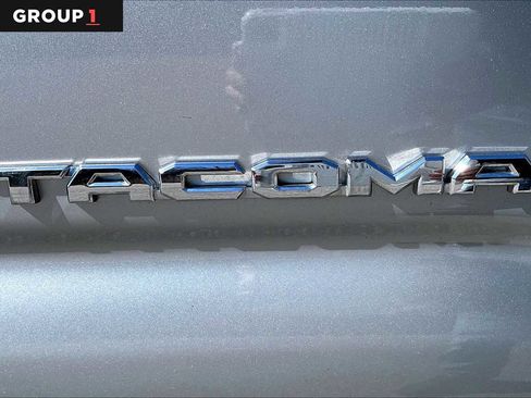 Certified 2023 Toyota Tacoma SR5 AWD/4WD image 33