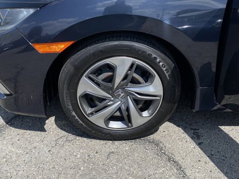 Used 2019 Honda Civic LX image 24