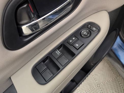 Used 2016 Honda HR-V LX image 32