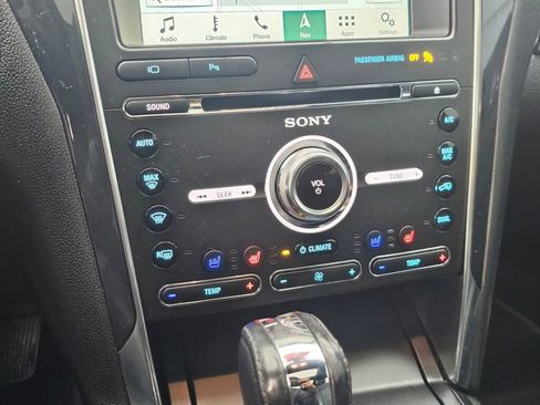 Used 2018 Ford Explorer Sport w/ Equipment Group 401A image 35