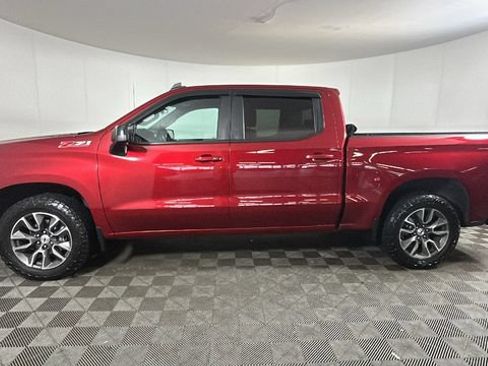 Used 2021 Chevrolet Silverado 1500 RST AWD/4WD image 5