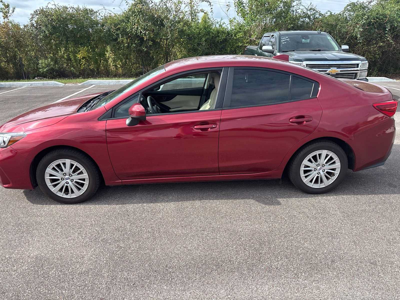 Used 2018 Subaru Impreza 2.0i Premium w/ Eyesight & BSD & Rcta AWD/4WD image 2