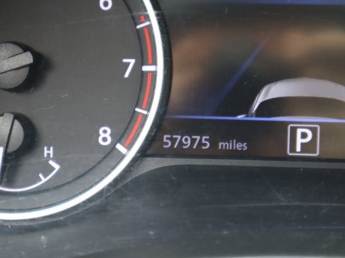 Used 2024 Nissan Sentra SV FWD image 10