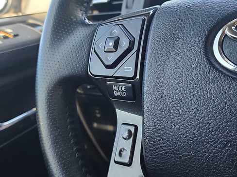 Used 2016 Toyota 4Runner Trail Premium AWD/4WD image 28