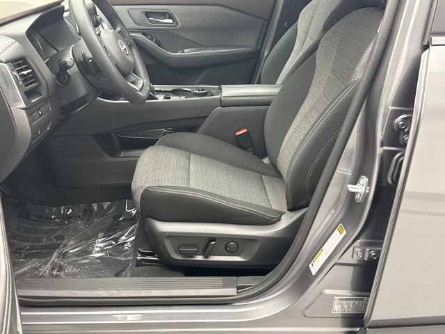 Used 2023 Nissan Rogue SV AWD/4WD image 11