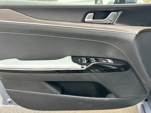 Used 2022 Kia K5 EX image 11