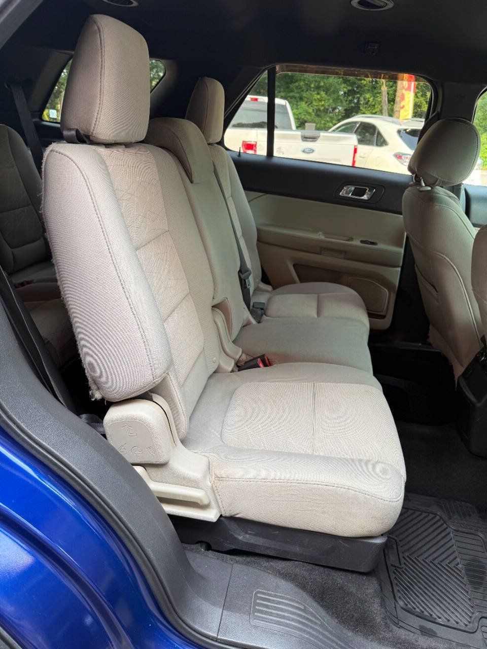 Used 2015 Ford Explorer FWD image 16