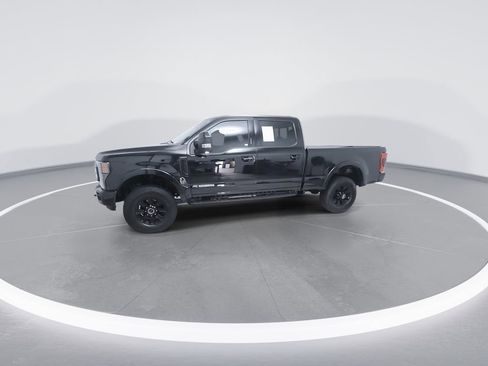 Used 2020 Ford F250 Lariat w/ Tremor Off-Road Package image 4