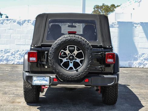 Used 2019 Jeep Wrangler Unlimited Rubicon w/ Cold Weather Group AWD/4WD image 8