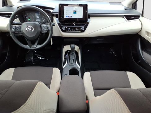 Used 2024 Toyota Corolla LE image 12