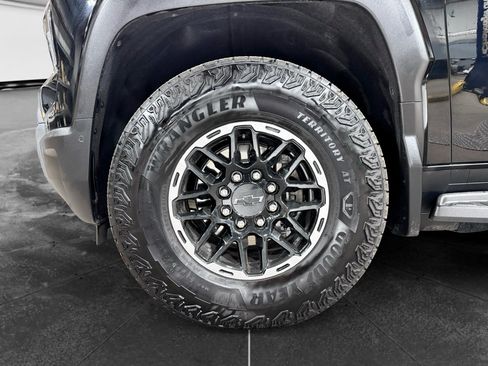 Used 2026 Chevrolet Silverado EV Trail Boss w/ Premium Package AWD/4WD image 34